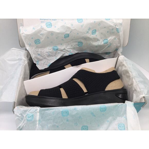 Bzees Double Up Slingback Wedge Sandal 9W NIB - Picture 2 of 12